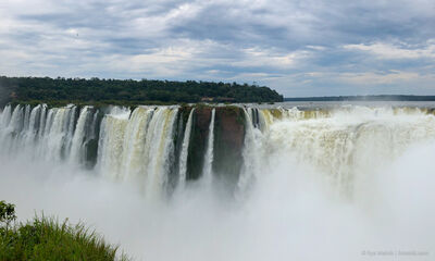 instagram spots in Argentina - Iguazu Falls