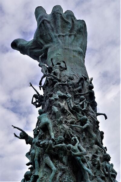 Miami Beach instagram spots - Holocaust Memorial