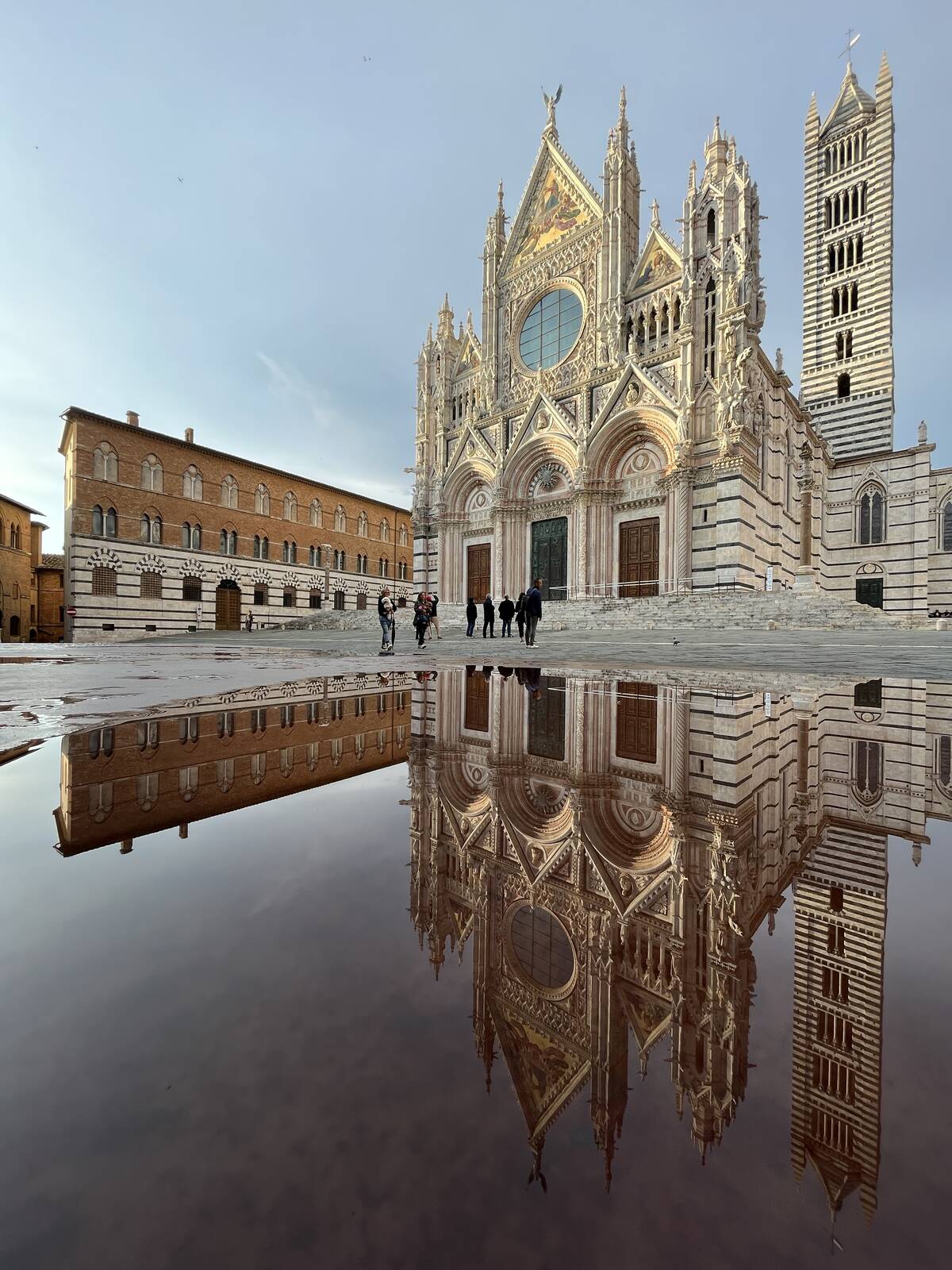 Image of Piazza del Duomo by Karin Duarte
