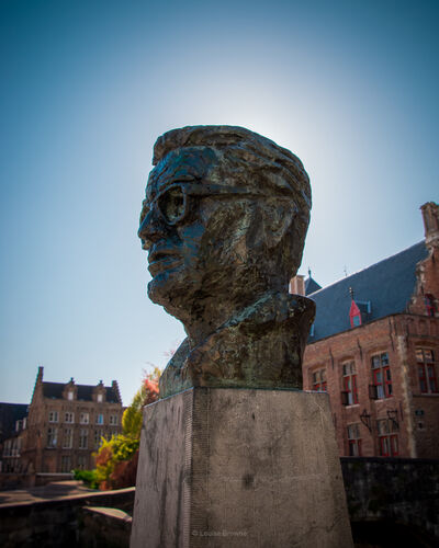 photos of Bruges - Statue Frank Van Acker