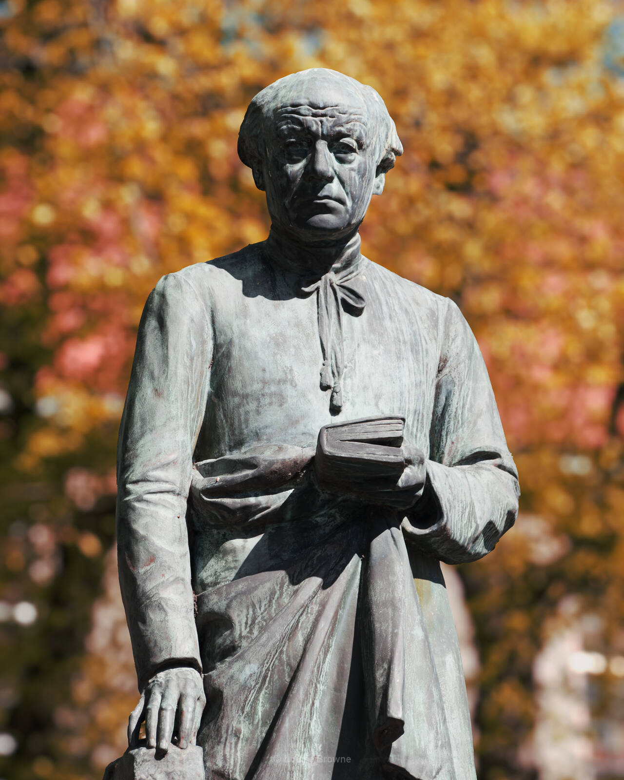 Image of Guido Gezelleplein (Guido Gezelle Square) by Louise Browne