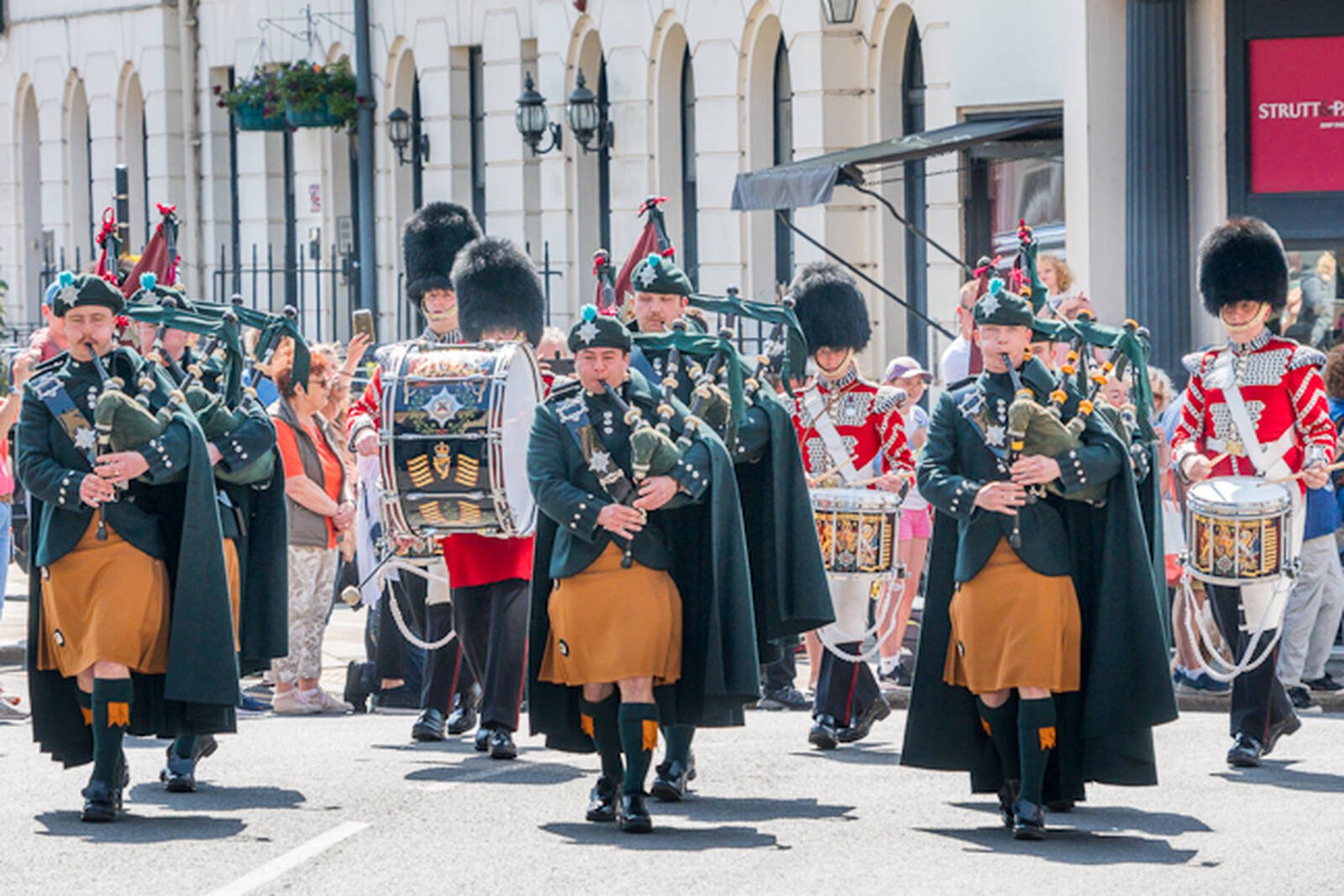 Image of Changing the Guard, Windsor by Rebecca Hs