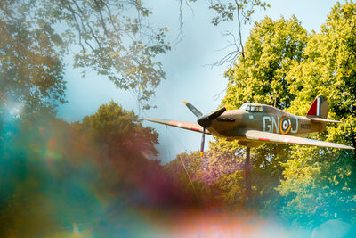 Commemorating the Battle of Britain, this memorial offers a full-size replica of a fighter aircraft.
(taken with Lensbaby Omni)