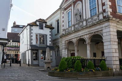 The Crooked House and Market Street