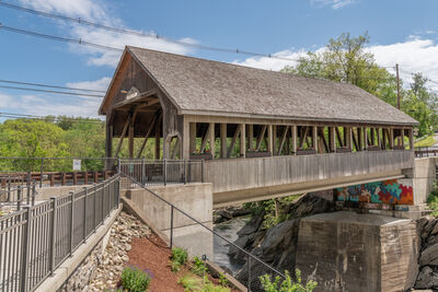 instagram spots in Vermont - Quechee Covered Bridge