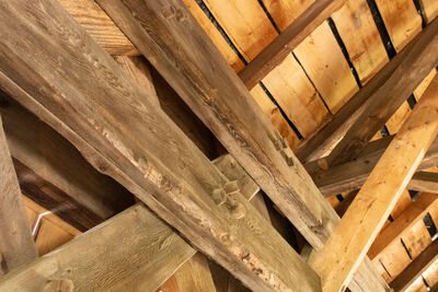 Closeup of the upper connection of the lattice trusses to the bridge structure. Note the hardwood pegs.