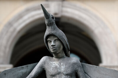 pictures of Bruges - Papageno Statue