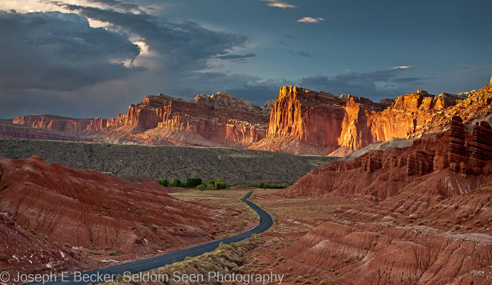 Image of Capitol Reef Scenic Drive - Stop 2 by Joe Becker