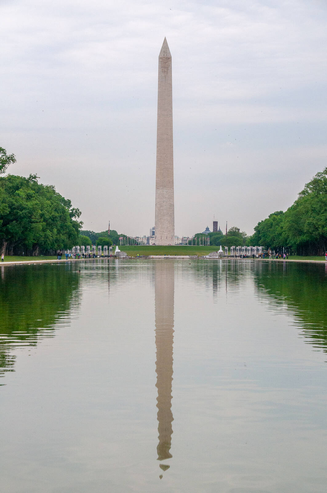 Image of Lincoln Memorial by Peter Haargaard