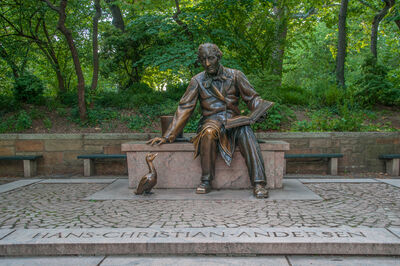 New York instagram spots - Hans Christian Andersen Monument