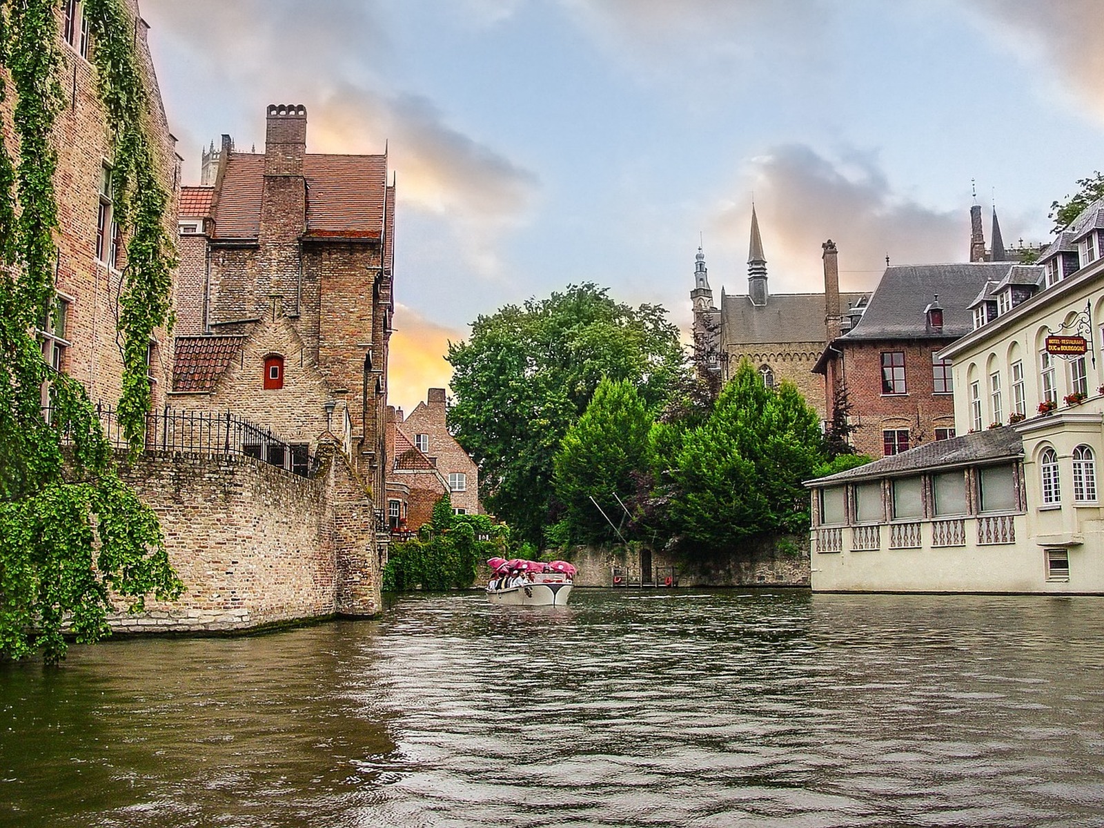 Image of Bruges Boat Tours by Team PhotoHound