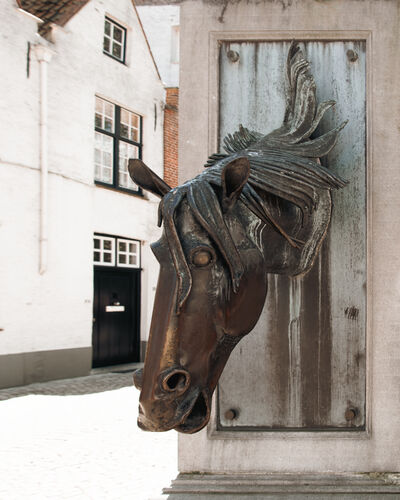 pictures of Bruges - Horse Head Drinking Fountain