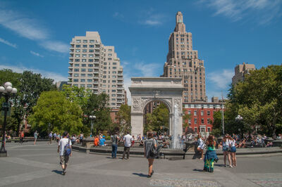 pictures of New York City - Washington Square Park