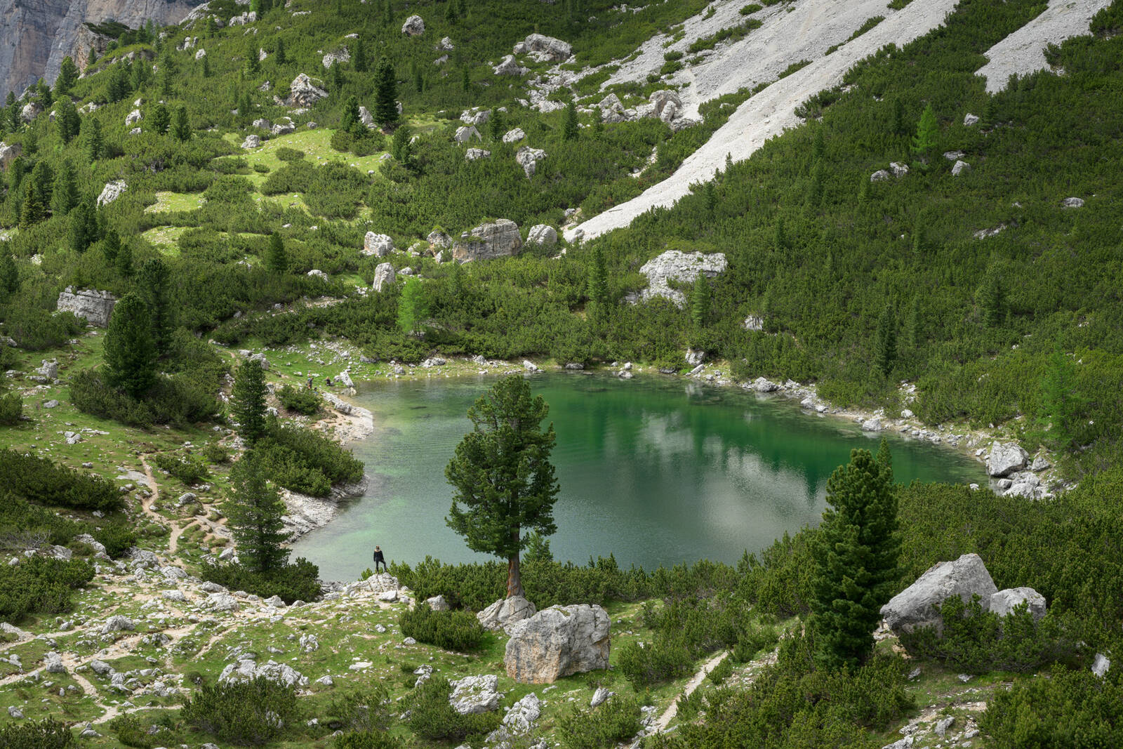 Image of Lago di Lagazuoi by Luka Esenko