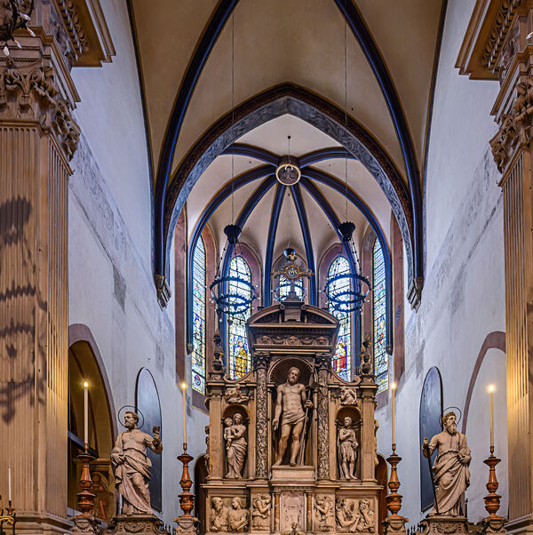 16th century altar by Giovanni Montorsoli