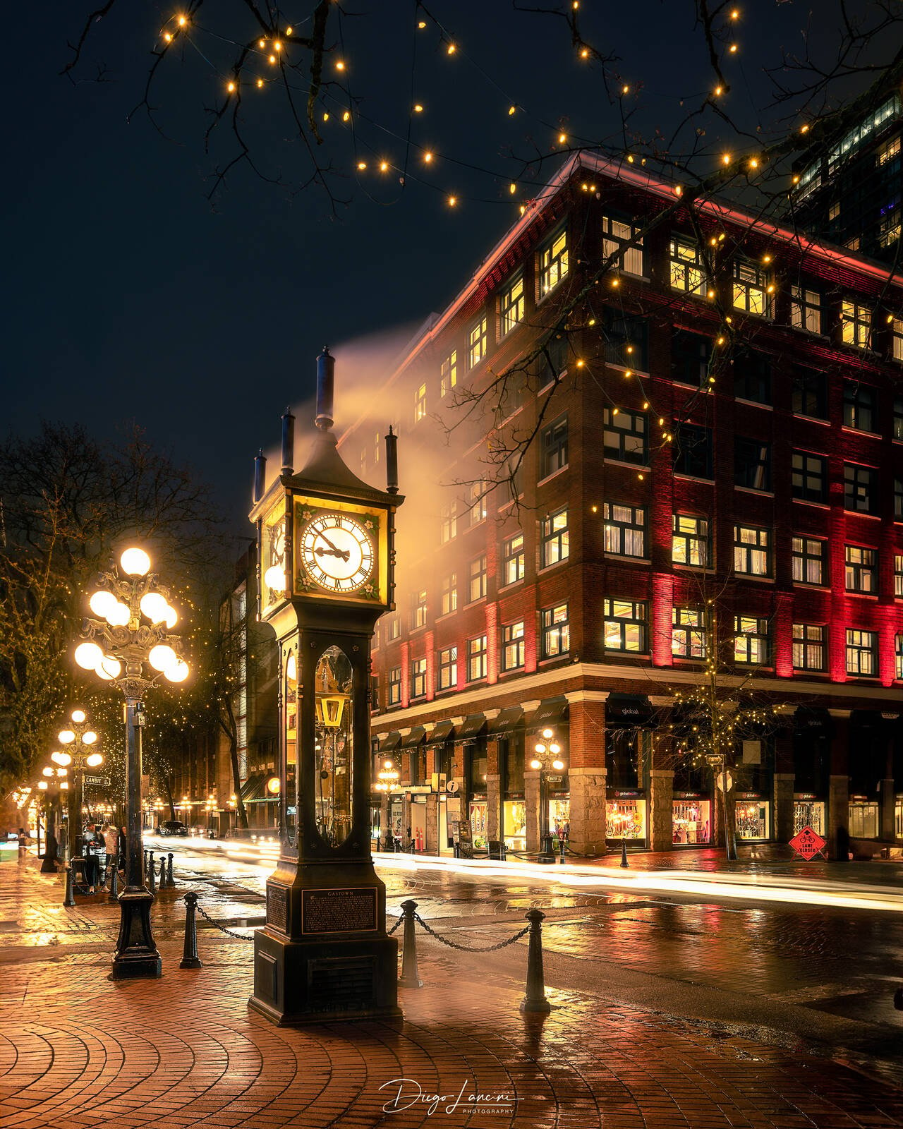 Image of Gastown Steam Clock by Diego Lancini