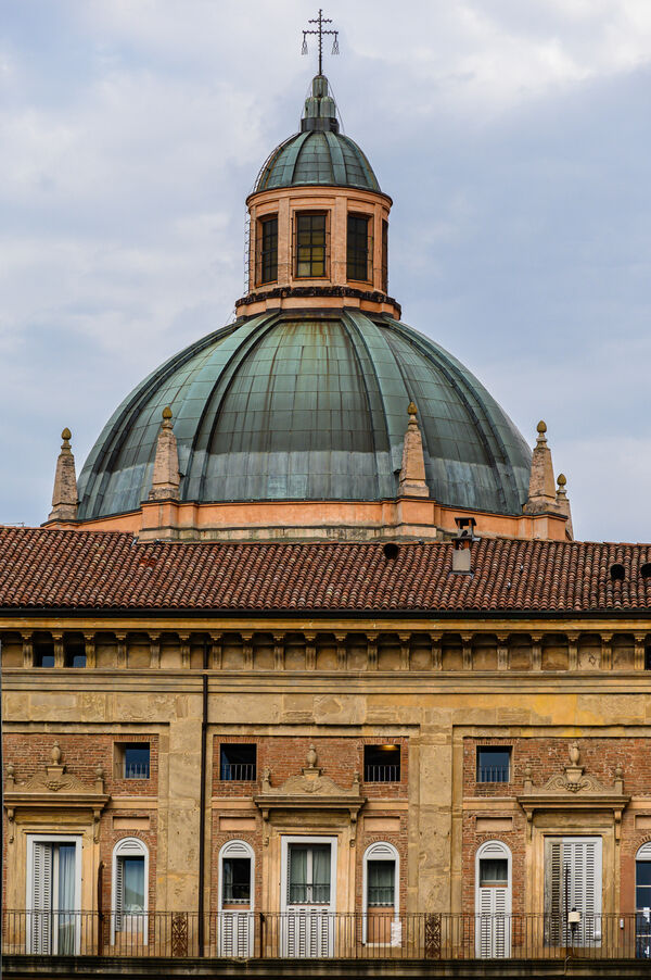 Piazza Maggiore ... Dome of Santa Maria della Vita