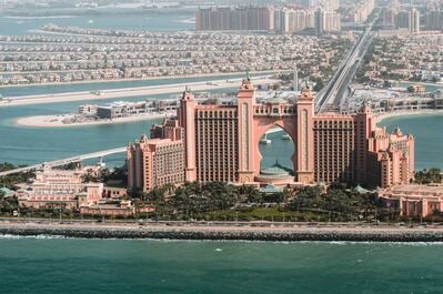 images of Dubai - Dubai Helicopter Tour