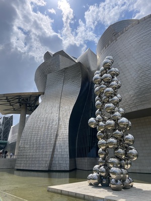 photos of Spain - Guggenheim Museum Bilbao