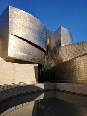 images of Spain - Guggenheim Museum Bilbao