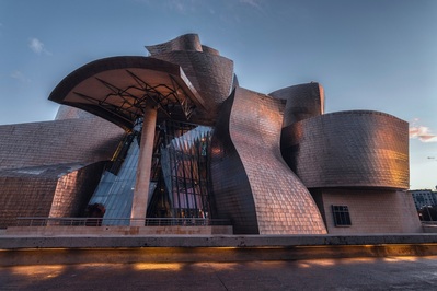 Image of Guggenheim Museum Bilbao - Guggenheim Museum Bilbao