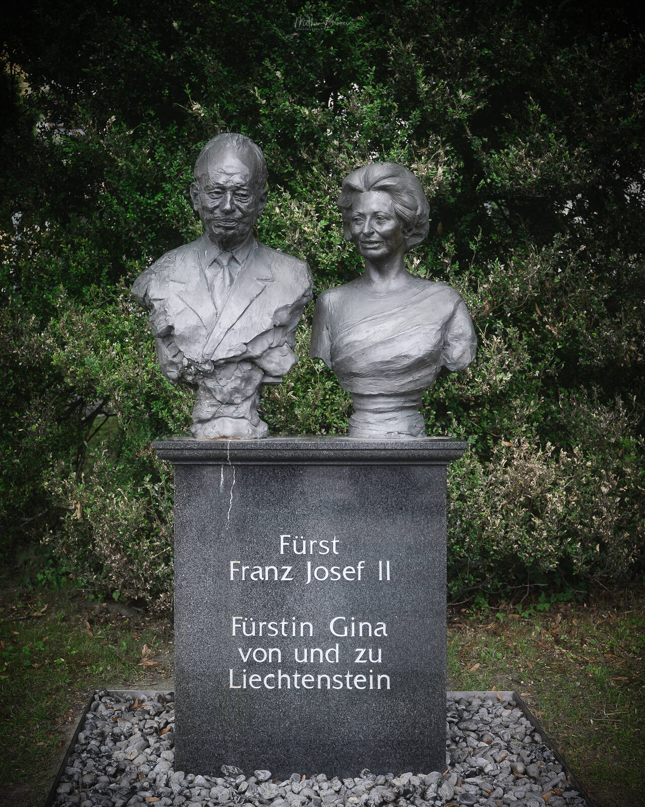 Image of Bust of Franz Josef II & Countess Georgina of Liechtenstein by Mathew Browne
