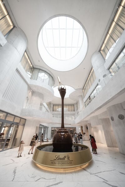 Switzerland instagram spots - Lindt Home Of Chocolate