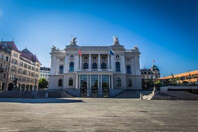 photos of Switzerland - Zurich Opera House (Opernhaus Zurich)