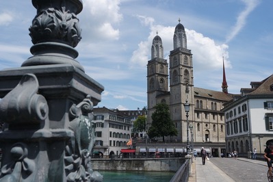 Switzerland pictures - Münsterbrücke Zürich