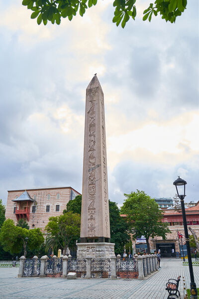 Fatih photography spots - Obelisks of Constantine & Theodosius