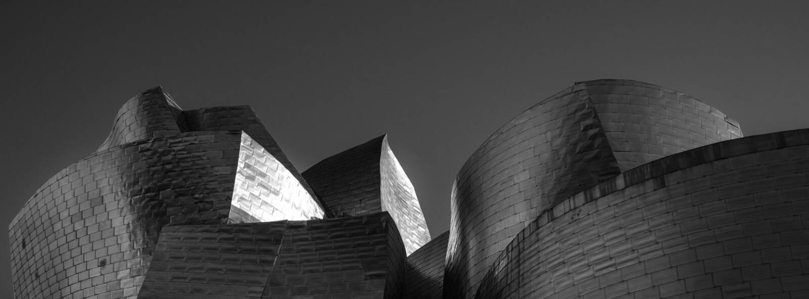 Image of Guggenheim Museum Bilbao by Mateusz Torbus