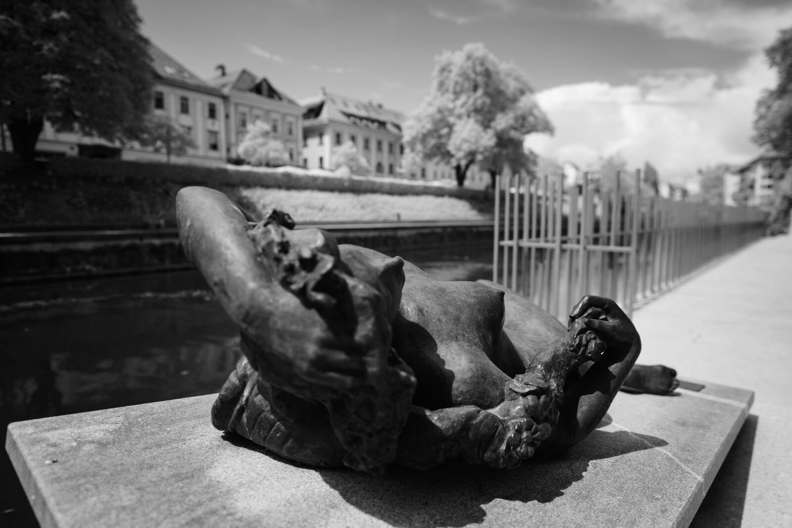 Image of Aequorna Statue by Luka Esenko