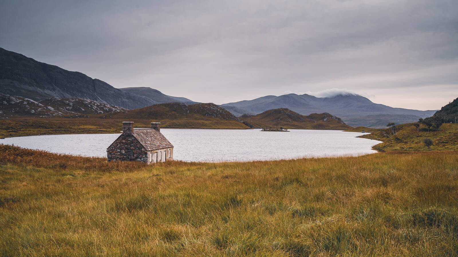 Image of The abandoned cottage at Loch Stack by James Billings.