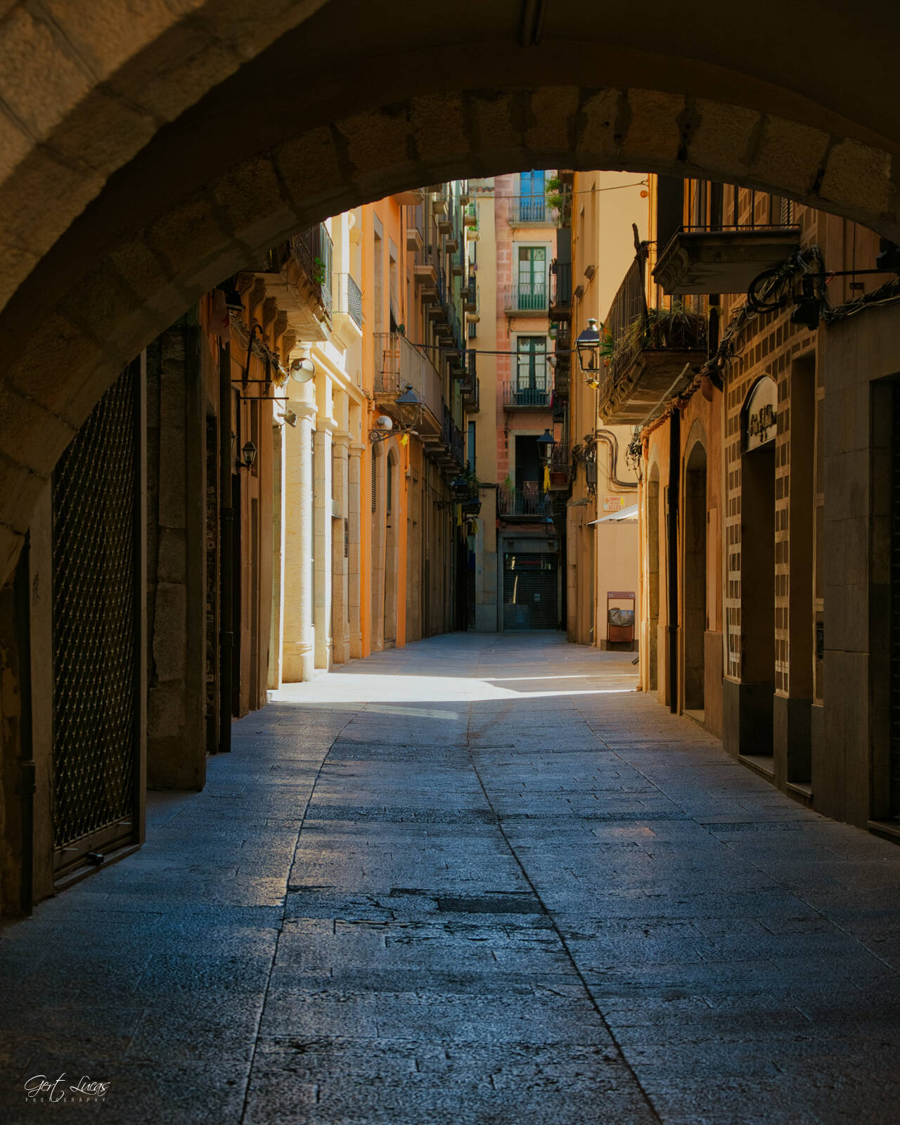 Image of Medieval streets of Girona by Gert Lucas