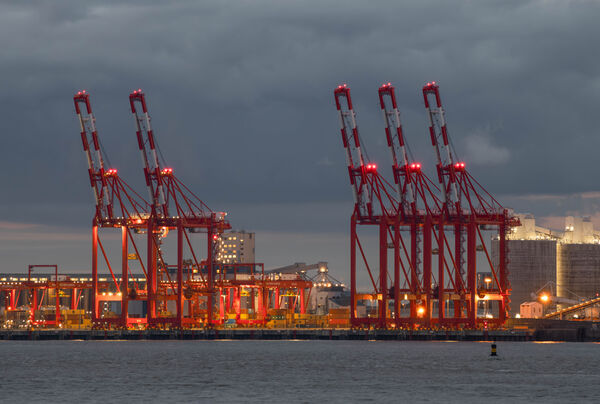 Liverpool container base cranes