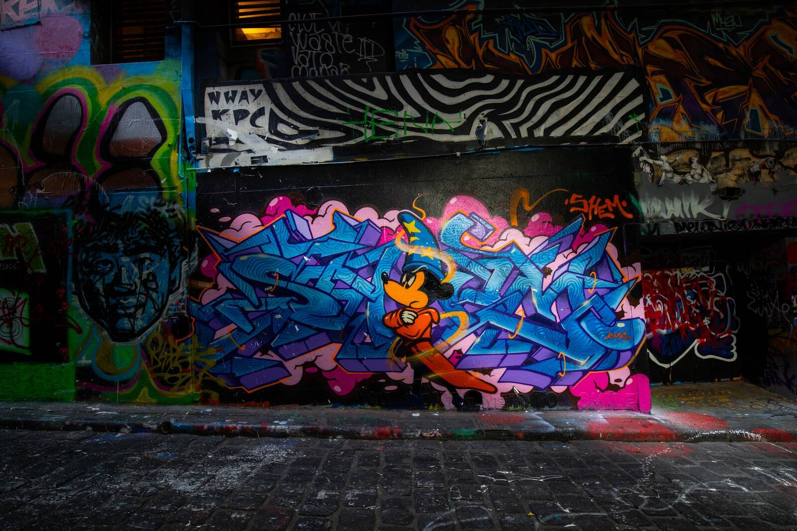 Image of Hosier Lane, Melbourne by Thom Newman