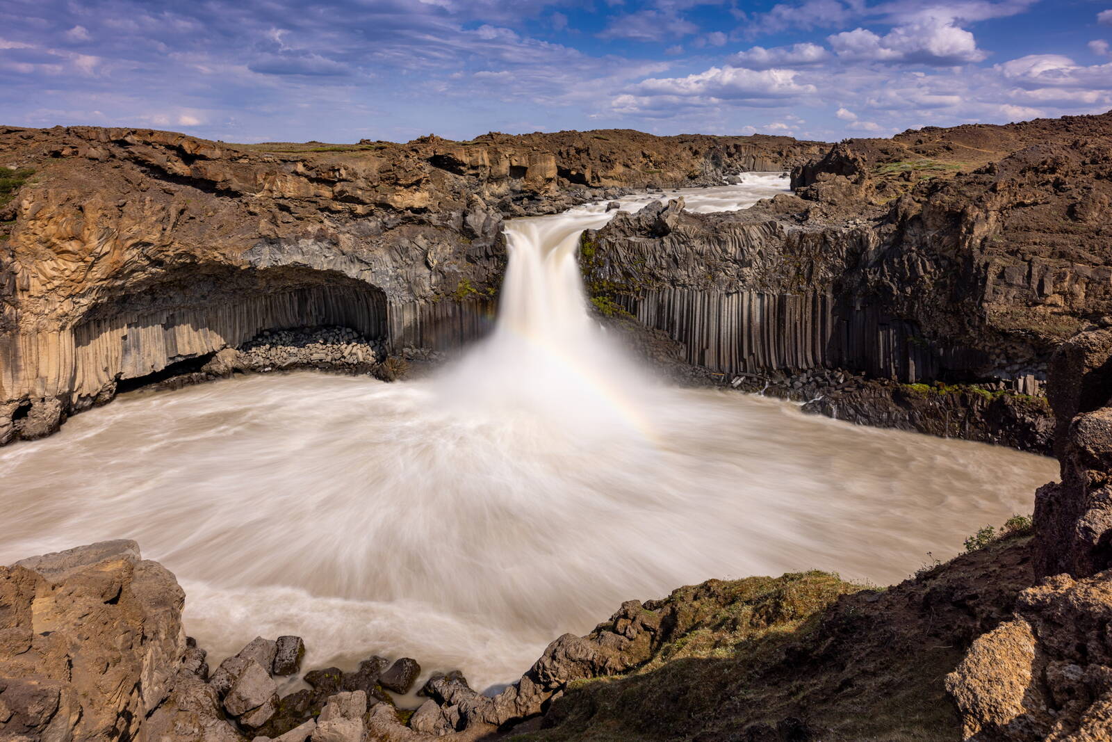Image of Aldeyjarfoss Waterfall by Adelheid Smitt