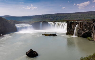 images of Iceland - Goðafoss