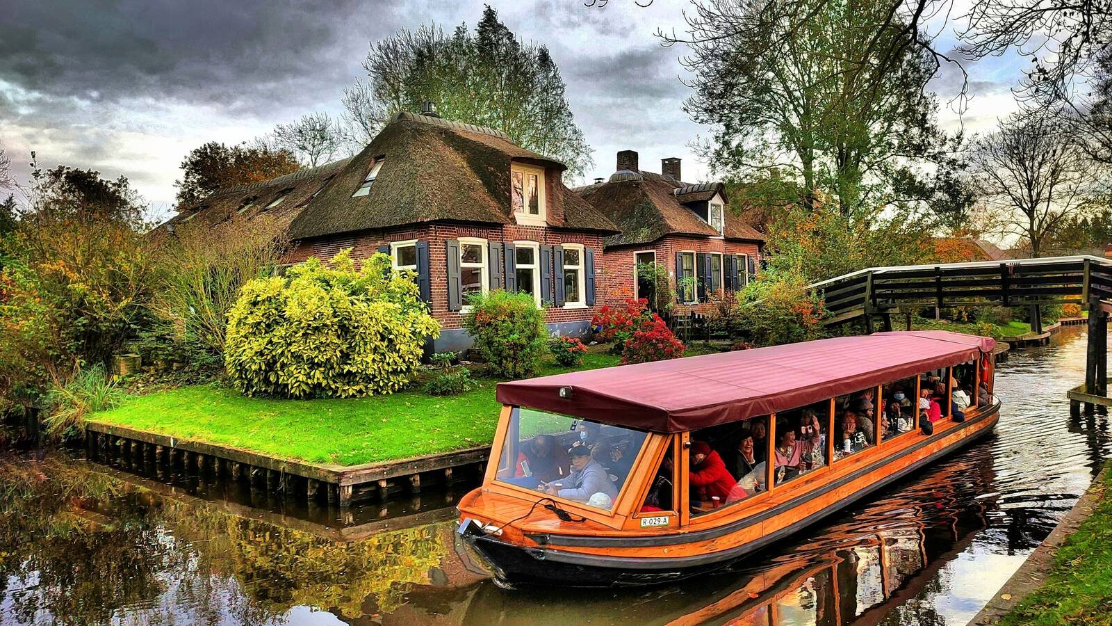 Image of Giethoorn Village by David Lally