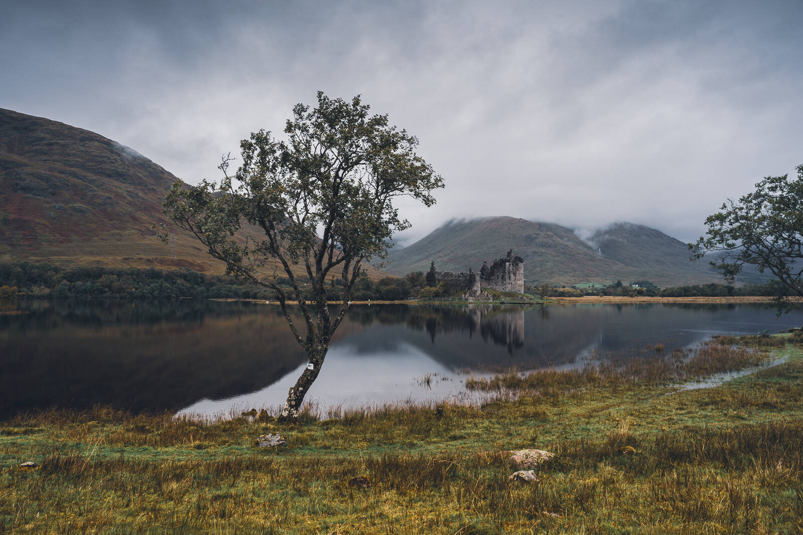 Image of Kilchurn Castle - from the south by James Billings.