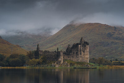 Picture of Kilchurn Castle - from the south - Kilchurn Castle - from the south