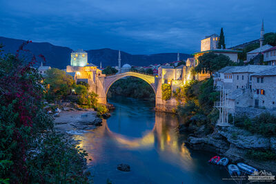 pictures of Bosnia and Herzegovina - Mostar Bridge from a small Parking