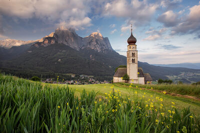 images of The Dolomites - St. Valentin (San Valentino) Church