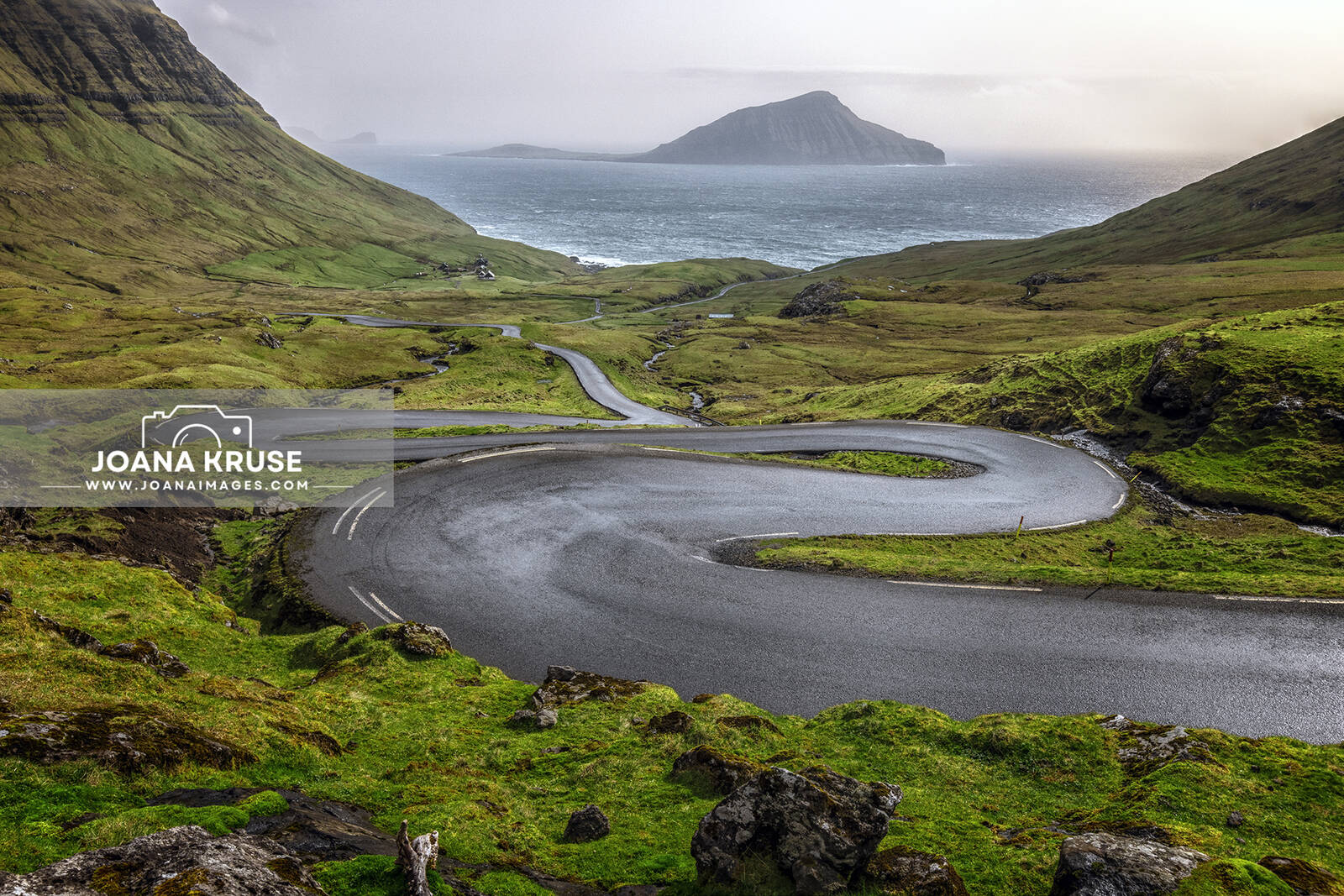 Image of Road to Norðradalur village by Joana Kruse