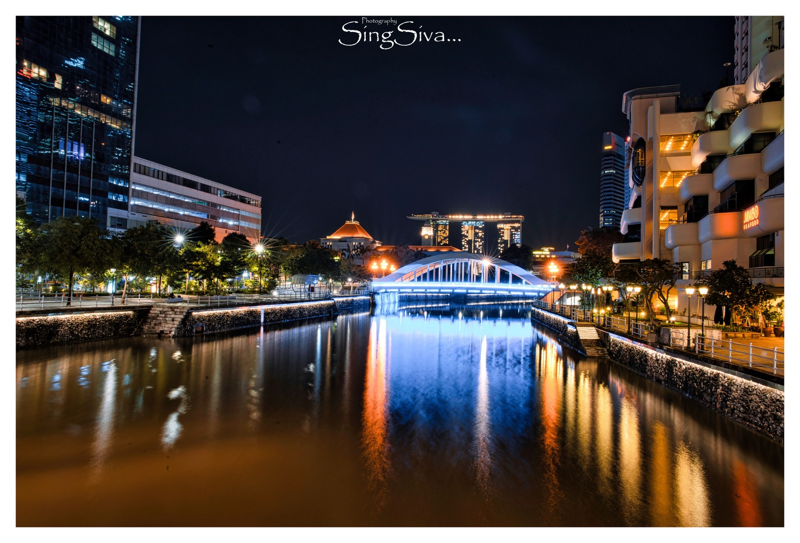 Image of Clarke Quay by sing siva