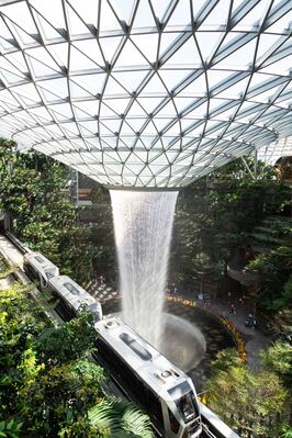 photos of Singapore - Rain Vortex, Changi Airport