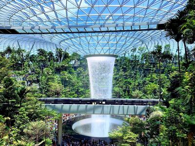 Singapore pictures - Rain Vortex, Changi Airport