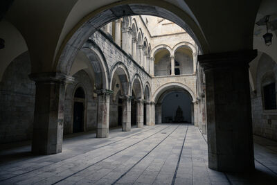 Dubrovnik photography guide - Sponza Palace