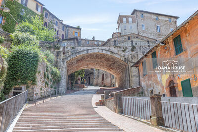 images of Italy - Medieval Aqueduct of Perugia