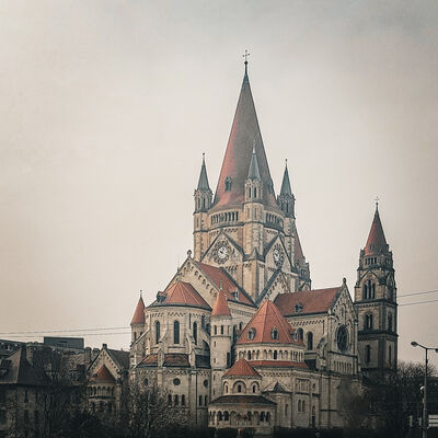 Wien instagram spots - St Francis of Assisi Church